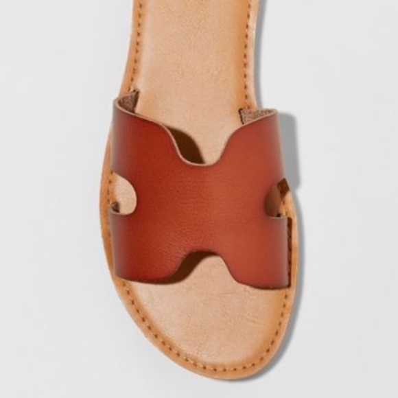 Universal Thread Shoes - NWOT Universal thread Slide sandal